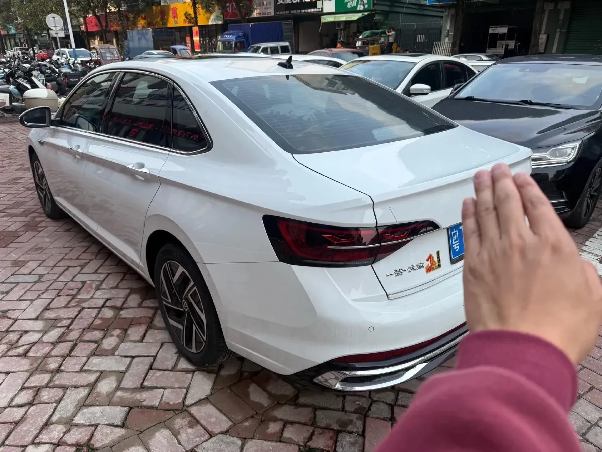 2024 Volkswagen Sagitar 1.5T 160HP L4 7DCT,autocango,china used car exporter,china ev exporter,chinese used car exporter,chinese used ev exporter