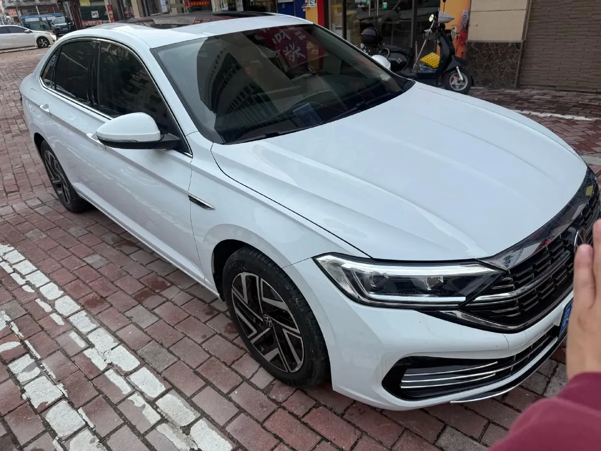 2024 Volkswagen Sagitar 1.5T 160HP L4 7DCT,autocango,china used car exporter,china ev exporter,chinese used car exporter,chinese used ev exporter