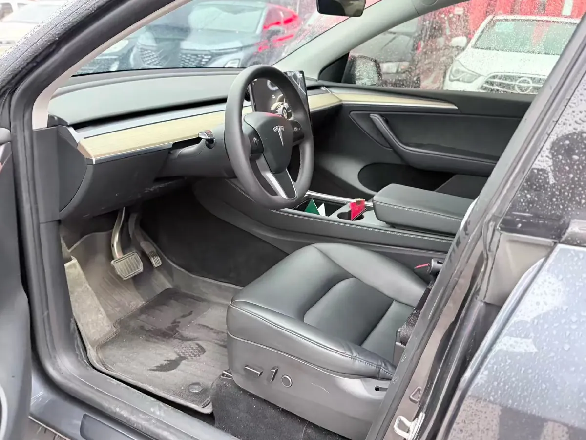 2022 Tesla Model Y BEV 60KWH,autocango,china used car exporter,china ev exporter,chinese used car exporter,chinese used ev exporter