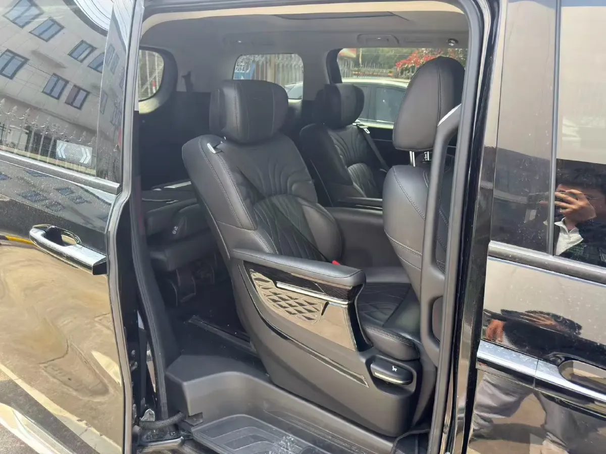 2023 GAC Trumpchi M8 2.0T 252HP L4 8AT,autocango,china used car exporter,china ev exporter,chinese used car exporter,chinese used ev exporter