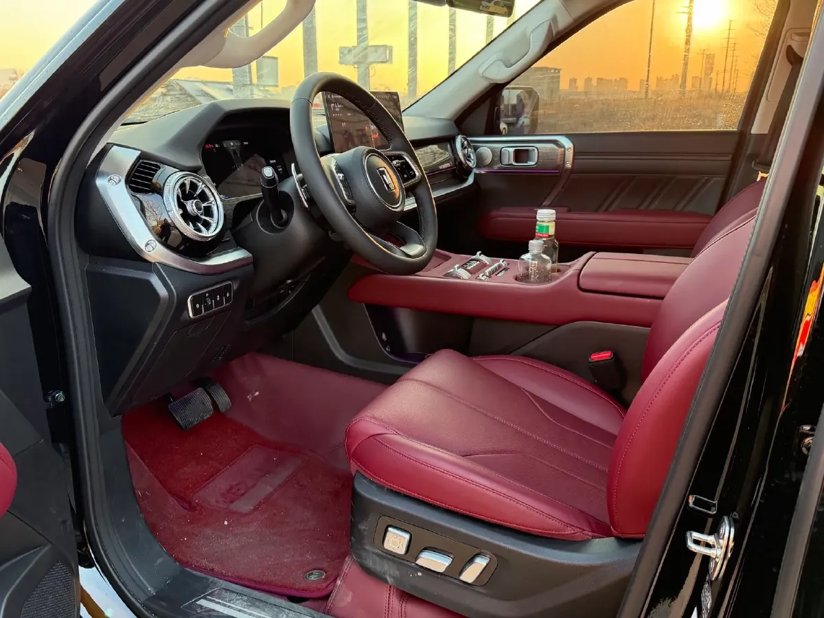 2026 Tank 400 2.0T 252HP L4 9AT PHEV,autocango,china used car exporter,china ev exporter,chinese used car exporter,chinese used ev exporter