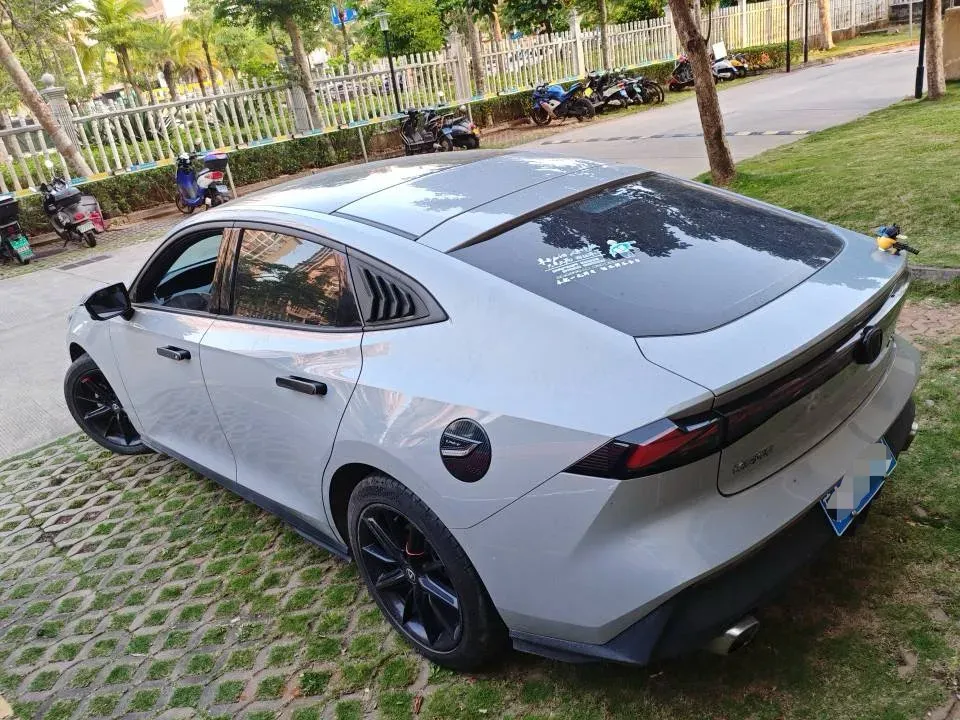 2022 ChangAn UNI-V 1.5T 188HP L4 7DCT,autocango,china used car exporter,china ev exporter,chinese used car exporter,chinese used ev exporter