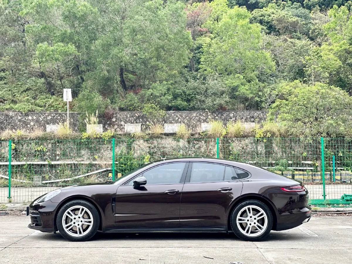 2017 BMW X6 3.0T 306HP L6 8AT,autocango,china used car exporter,china ev exporter,chinese used car exporter,chinese used ev exporter