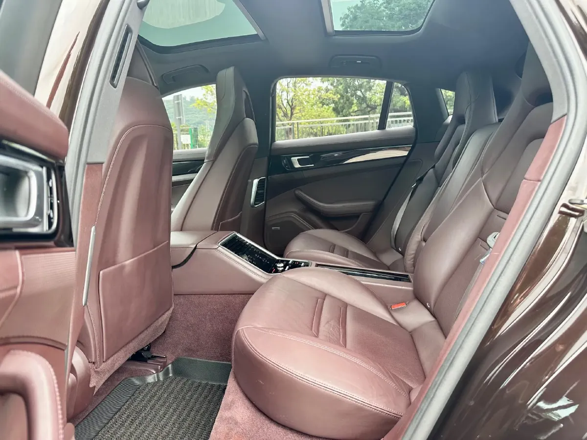 2017 BMW X6 3.0T 306HP L6 8AT,autocango,china used car exporter,china ev exporter,chinese used car exporter,chinese used ev exporter