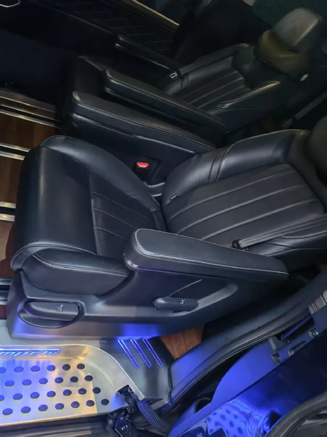 2020 GAC Trumpchi M8 2.0T 252HP L4 8AT,autocango,china used car exporter,china ev exporter,chinese used car exporter,chinese used ev exporter