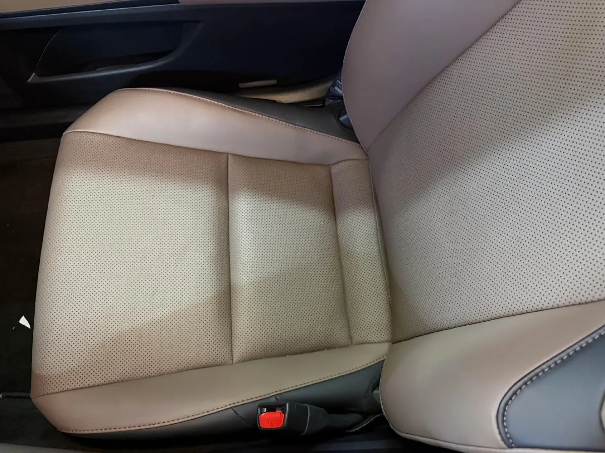 2025 Lexus ES 2.0L 173HP L4 CVT,autocango,china used car exporter,china ev exporter,chinese used car exporter,chinese used ev exporter