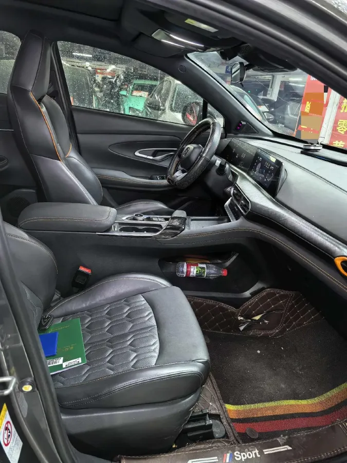 2022 ChangAn UNI-T 1.5T 188HP L4 7DCT,autocango,china used car exporter,china ev exporter,chinese used car exporter,chinese used ev exporter