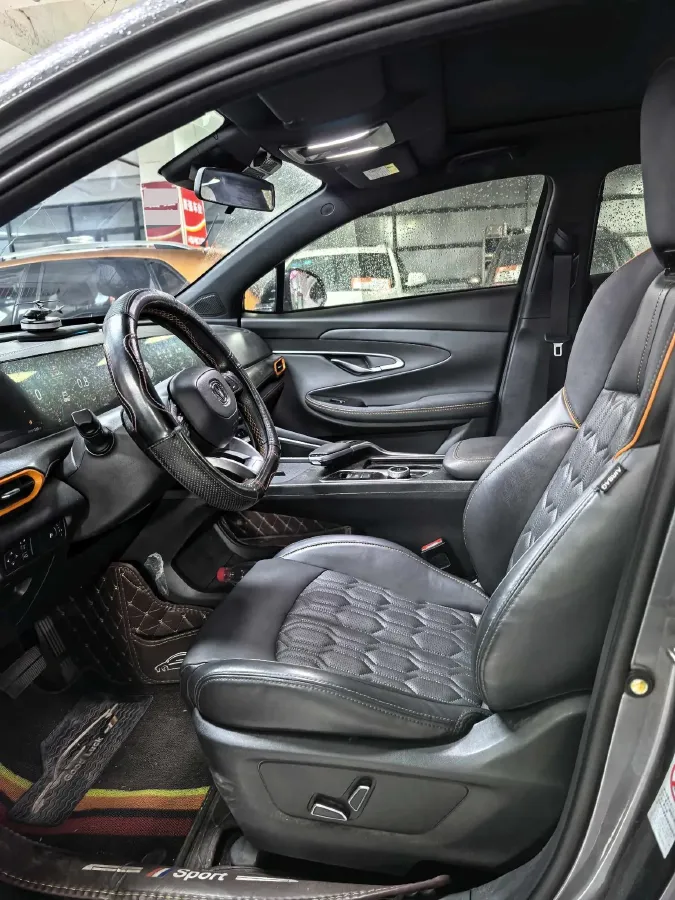 2022 ChangAn UNI-T 1.5T 188HP L4 7DCT,autocango,china used car exporter,china ev exporter,chinese used car exporter,chinese used ev exporter