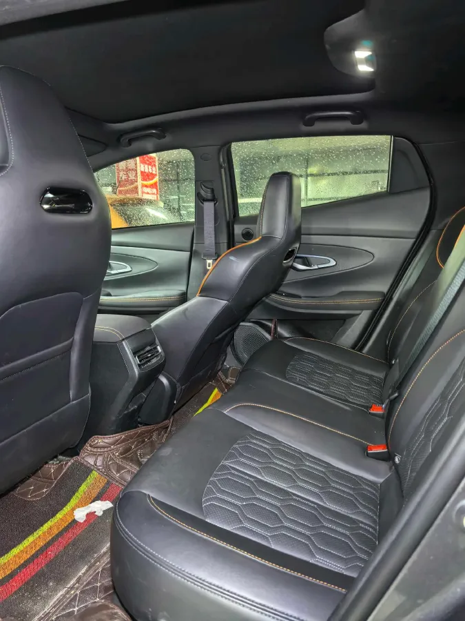 2022 ChangAn UNI-T 1.5T 188HP L4 7DCT,autocango,china used car exporter,china ev exporter,chinese used car exporter,chinese used ev exporter