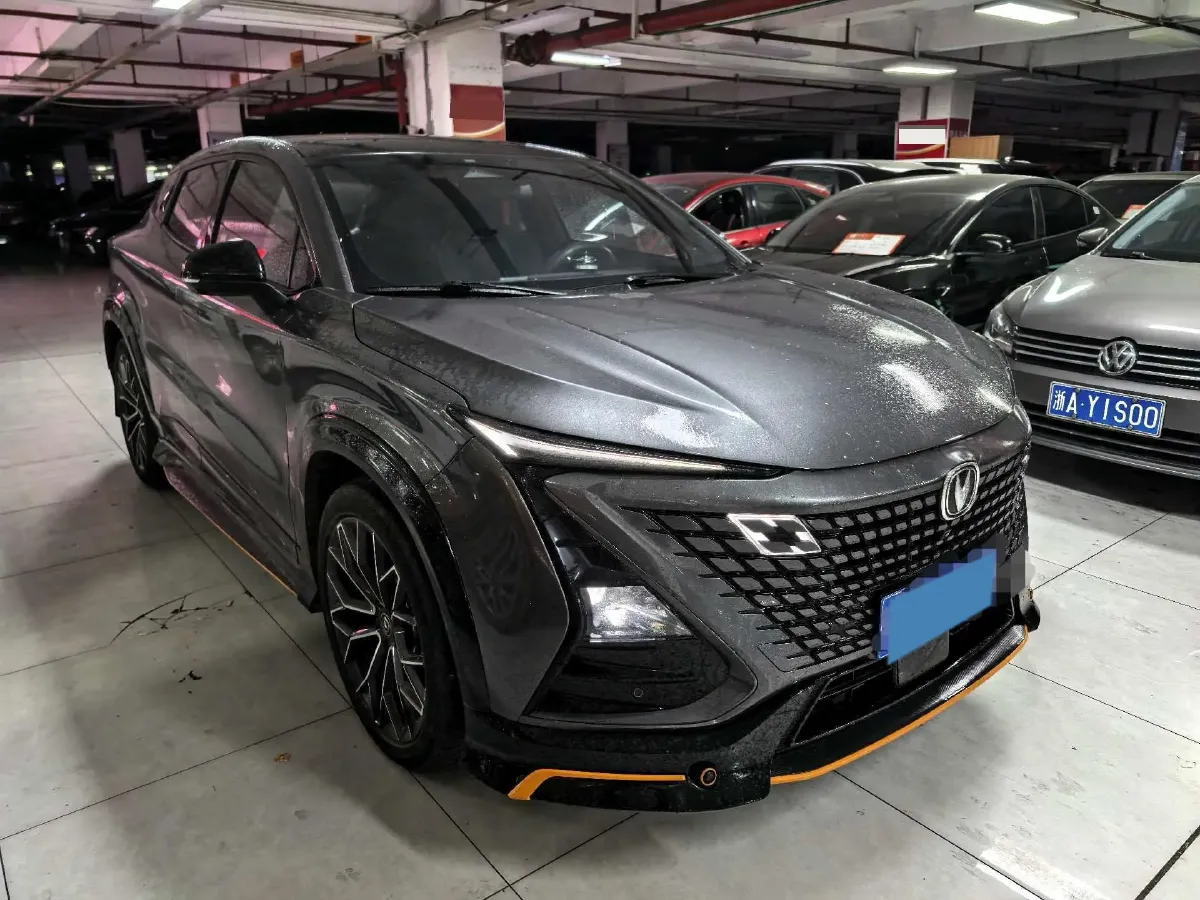 2022 ChangAn UNI-T 1.5T 188HP L4 7DCT,autocango,china used car exporter,china ev exporter,chinese used car exporter,chinese used ev exporter