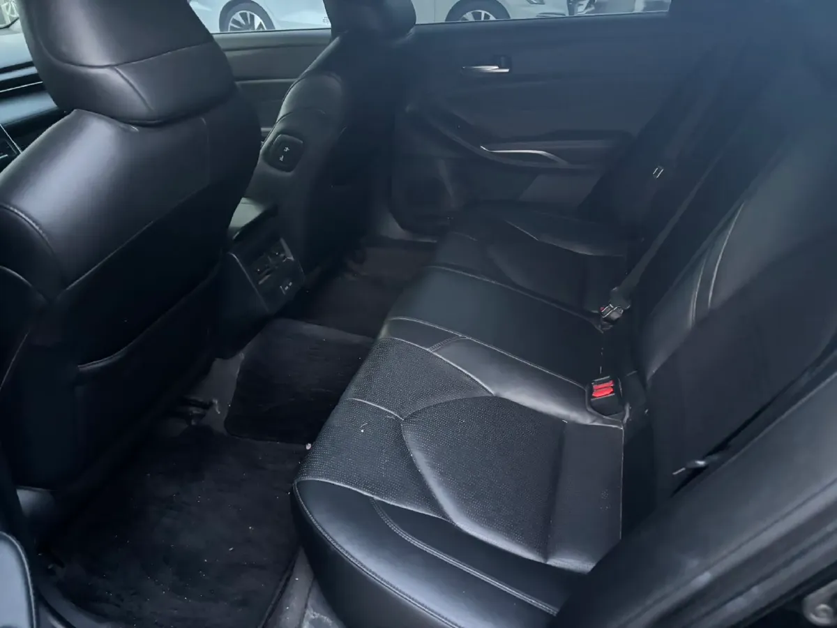 2022 Toyota Avalon 2.5L 209HP L4 8AT,autocango,china used car exporter,china ev exporter,chinese used car exporter,chinese used ev exporter