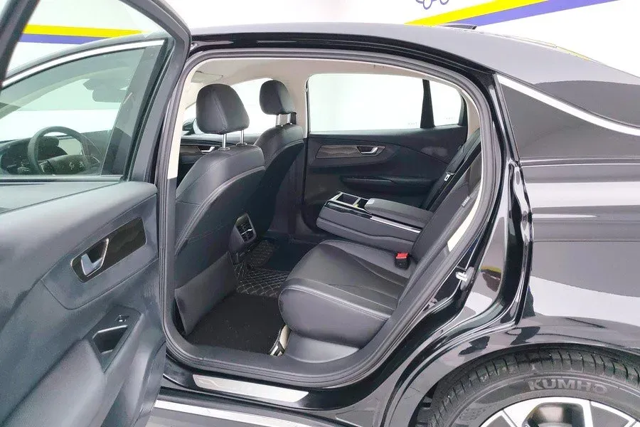 2023 HongQi E-QM5 BEV 54KWH,autocango,china used car exporter,china ev exporter,chinese used car exporter,chinese used ev exporter