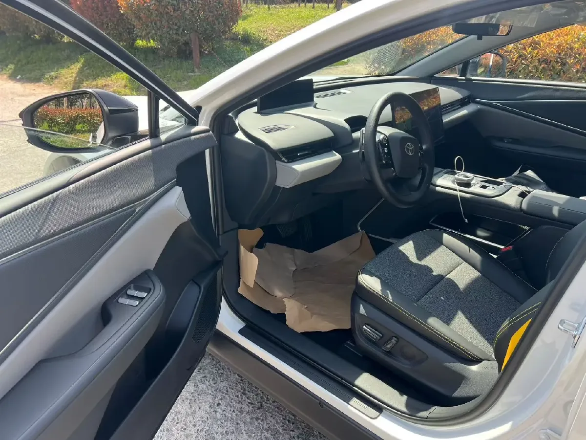 2025 Toyota bZ5 BEV,autocango,china used car exporter,china ev exporter,chinese used car exporter,chinese used ev exporter