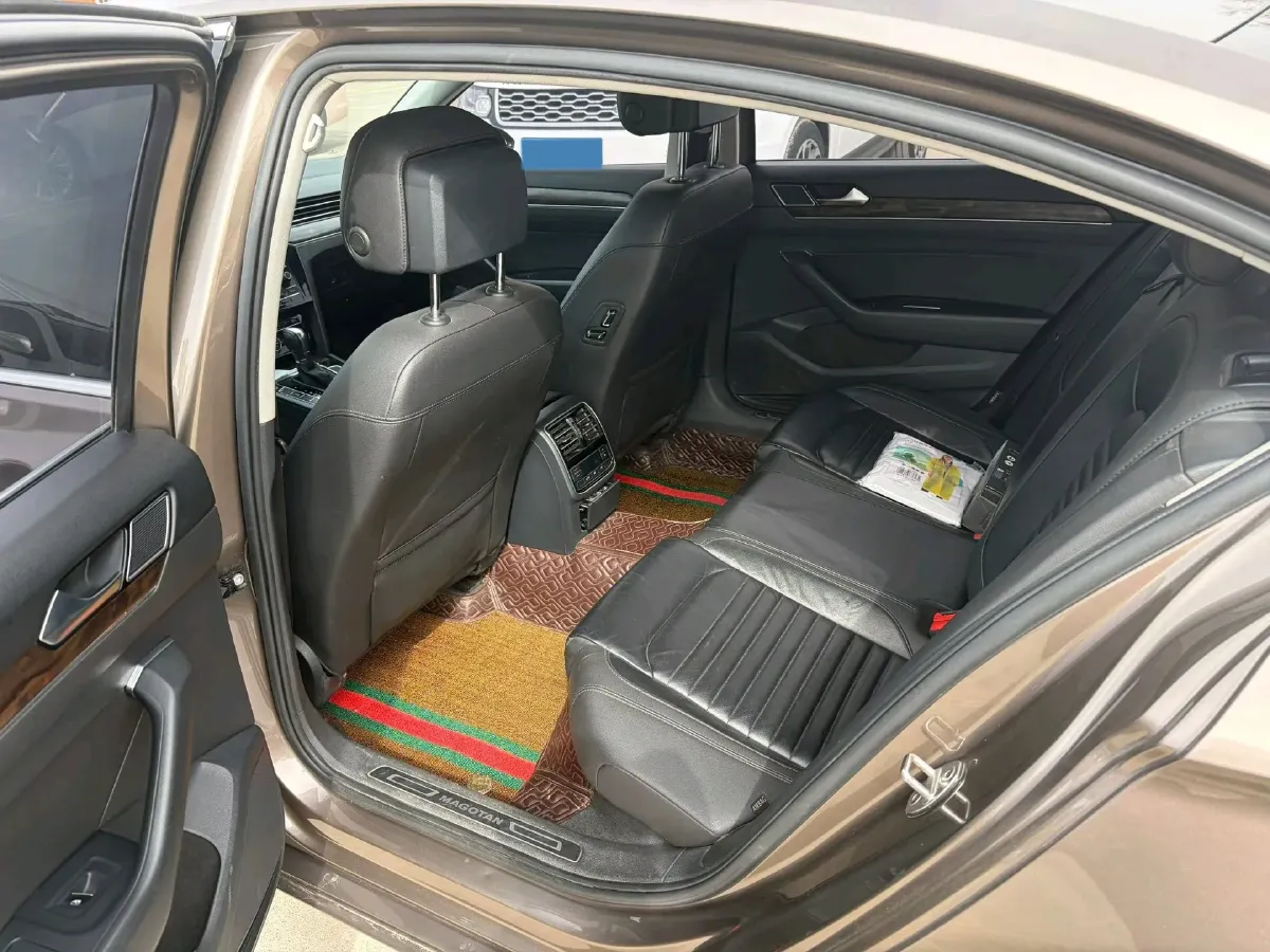 2019 Volkswagen Magotan 2.0T 186HP L4 7DCT,autocango,china used car exporter,china ev exporter,chinese used car exporter,chinese used ev exporter