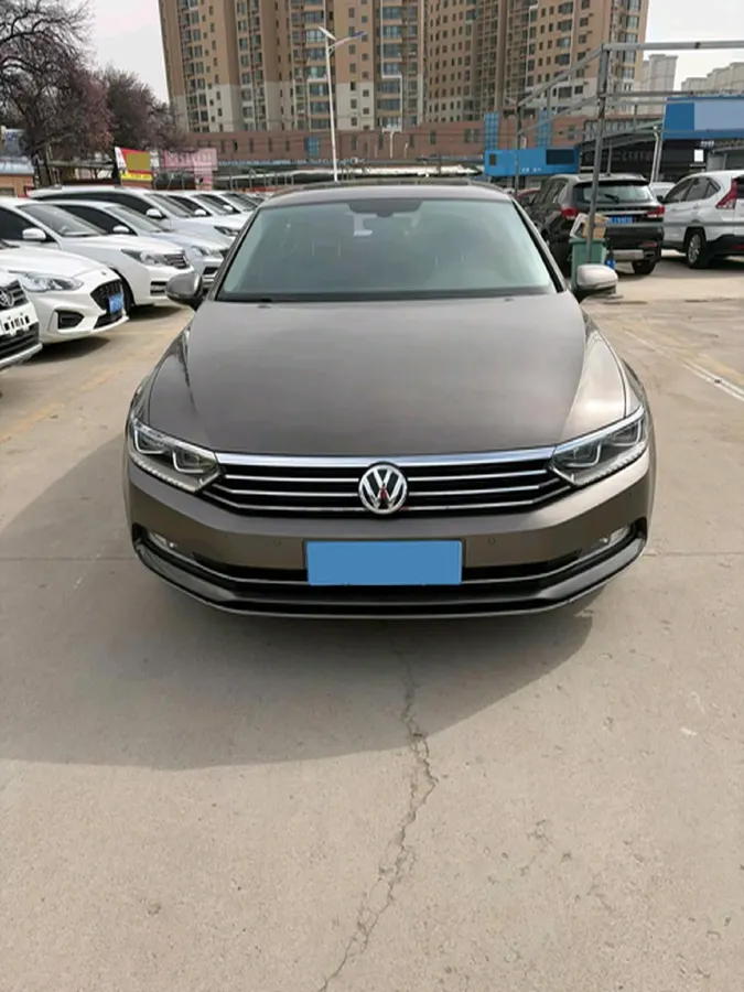 2019 Volkswagen Magotan 2.0T 186HP L4 7DCT,autocango,china used car exporter,china ev exporter,chinese used car exporter,chinese used ev exporter