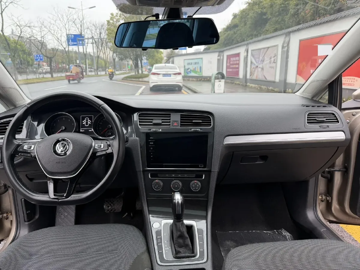 2020 Volkswagen Golf 1.4T 150HP L4 7DCT,autocango,china used car exporter,china ev exporter,chinese used car exporter,chinese used ev exporter