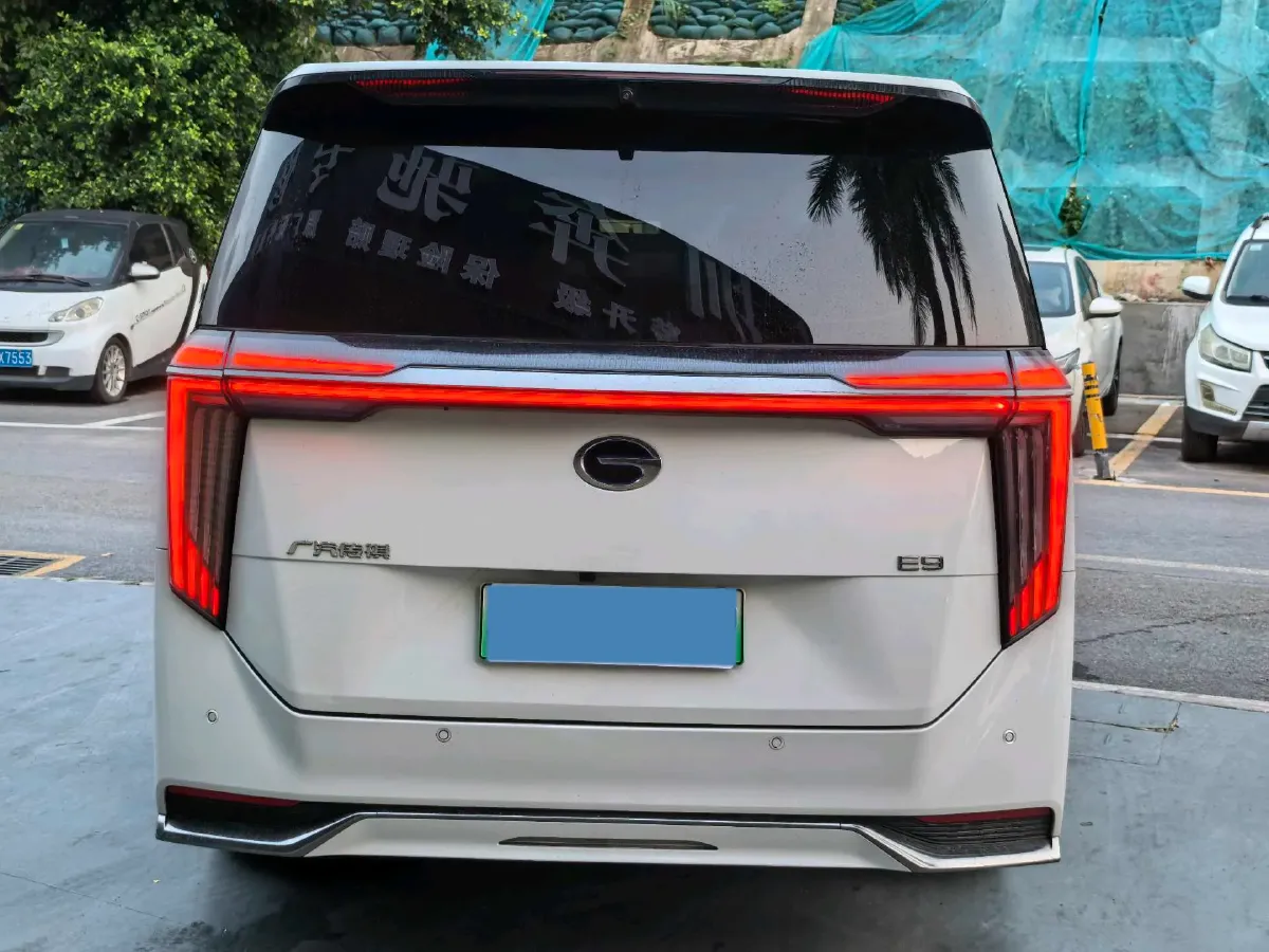 2023 GAC Trumpchi E9 2.0T 190HP L4 2DHT PHEV 25.57KWH,autocango,china used car exporter,china ev exporter,chinese used car exporter,chinese used ev exporter