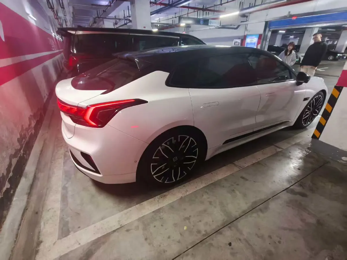 2024 Zeekr 001 BEV 100KWH,autocango,china used car exporter,china ev exporter,chinese used car exporter,chinese used ev exporter