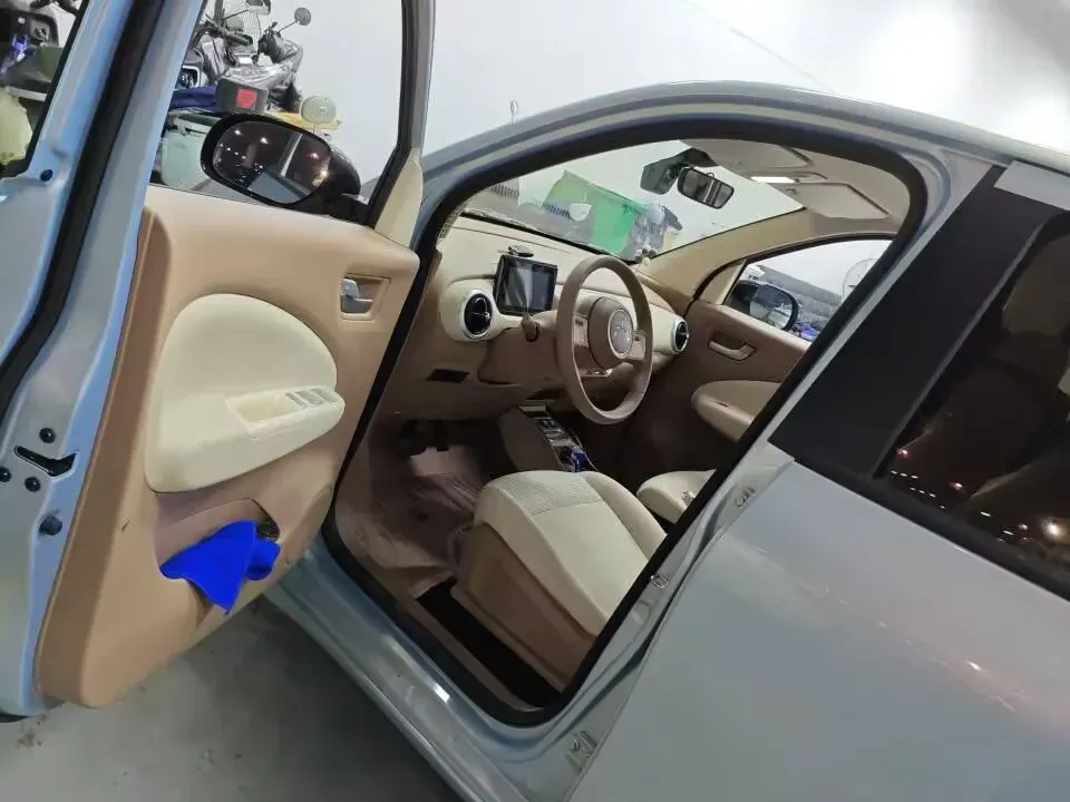 2025 WuLing HongGuang MINI EV BEV 16.2KWH,autocango,china used car exporter,china ev exporter,chinese used car exporter,chinese used ev exporter