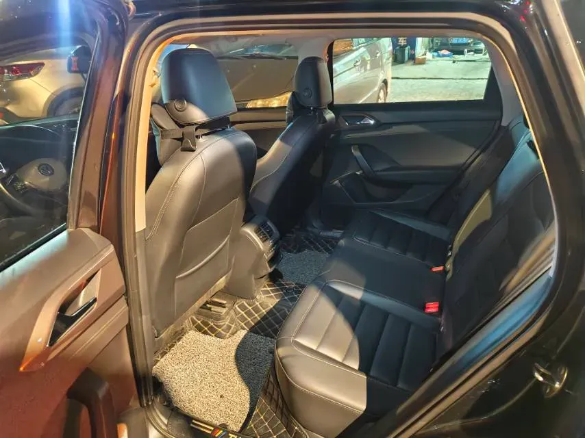 2021 Volkswagen Tharu 1.4T 150HP L4 7DCT,autocango,china used car exporter,china ev exporter,chinese used car exporter,chinese used ev exporter