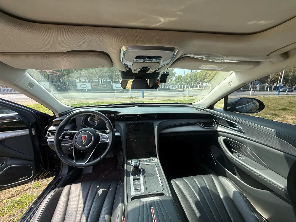 2023 HongQi H5 2.0T 224HP L4 8AT,autocango,china used car exporter,china ev exporter,chinese used car exporter,chinese used ev exporter