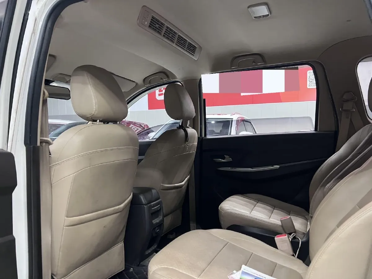 2018 WuLing HongGuang 1.5L 105HP L4 5MT,autocango,china used car exporter,china ev exporter,chinese used car exporter,chinese used ev exporter