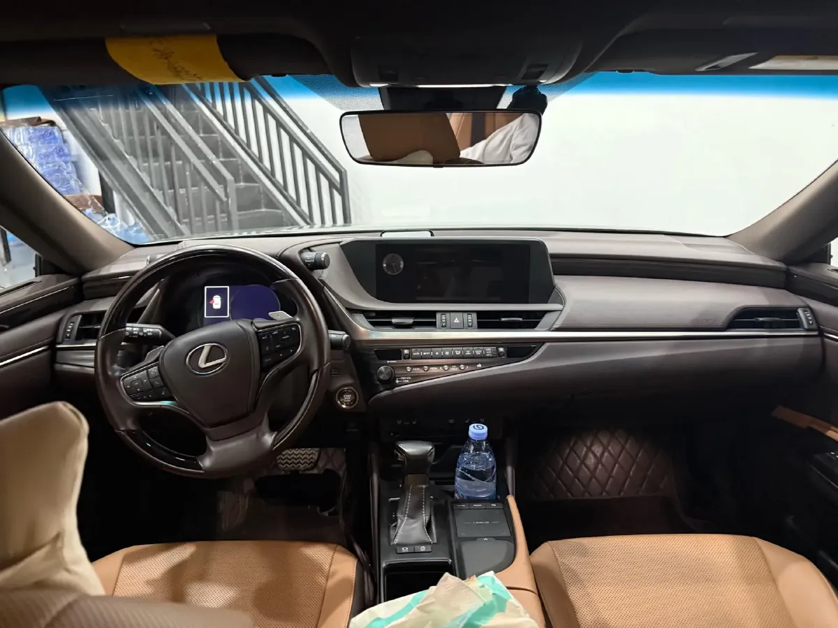 2018 Lexus ES 2.0L 173HP L4 CVT,autocango,china used car exporter,china ev exporter,chinese used car exporter,chinese used ev exporter