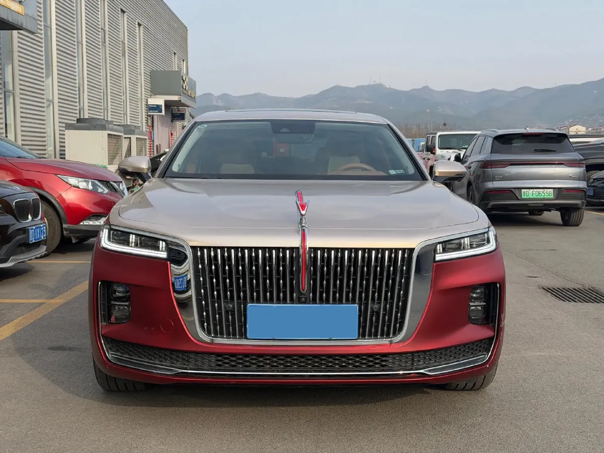 2022 HongQi H9 2.0T 252HP L4 7DCT,autocango,china used car exporter,china ev exporter,chinese used car exporter,chinese used ev exporter