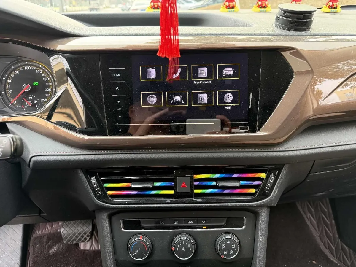 2021 Volkswagen Tharu 1.4T 150HP L4 7DCT,autocango,china used car exporter,china ev exporter,chinese used car exporter,chinese used ev exporter