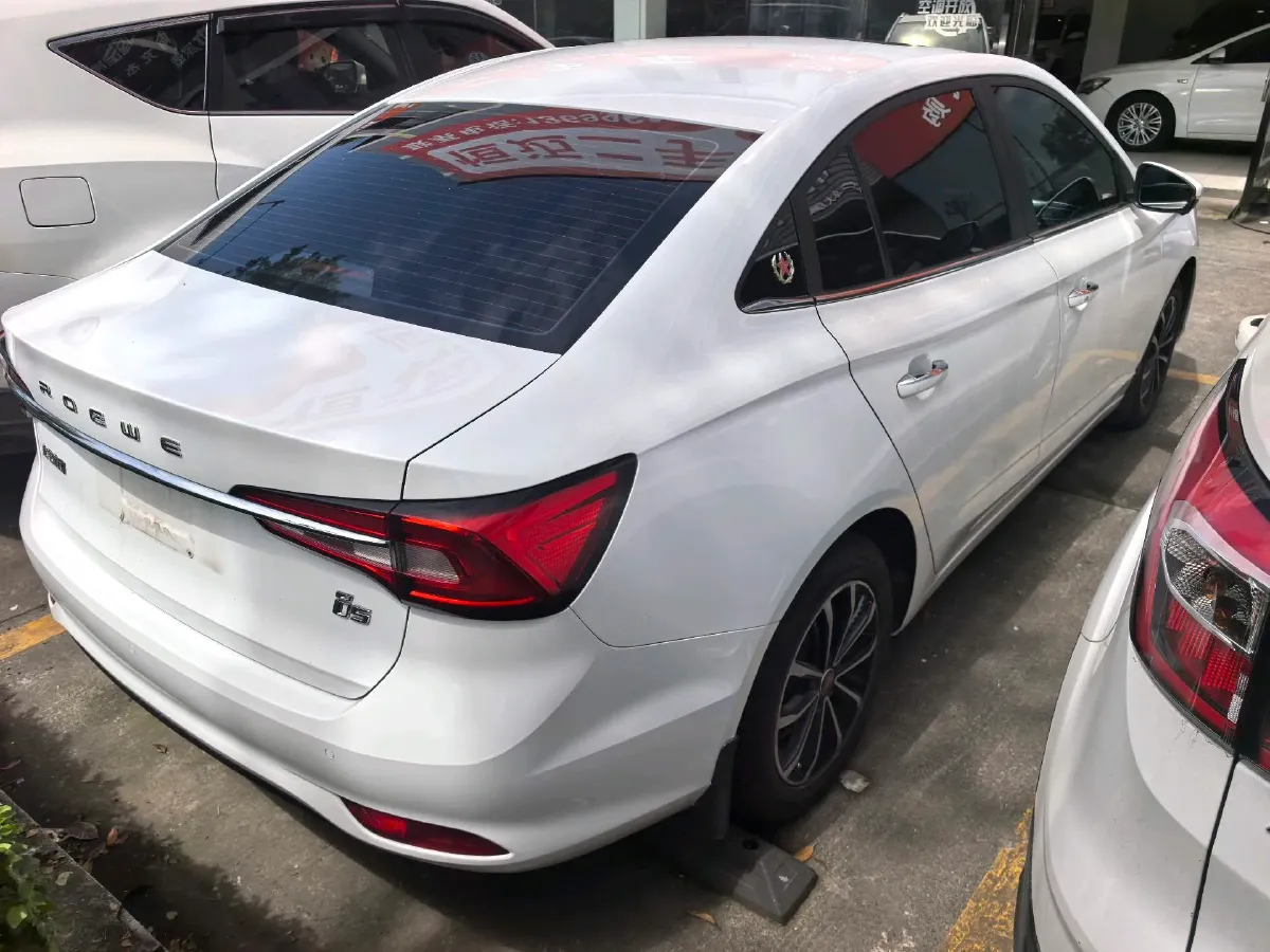 2019 Roewe i5 1.5L 120HP L4 CVT,autocango,china used car exporter,china ev exporter,chinese used car exporter,chinese used ev exporter