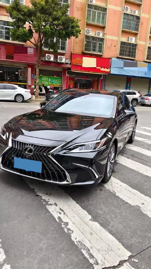 2022 Lexus ES 2.0L 173HP L4 CVT,autocango,china used car exporter,china ev exporter,chinese used car exporter,chinese used ev exporter