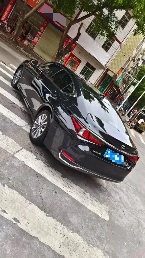 2022 Lexus ES 2.0L 173HP L4 CVT,autocango,china used car exporter,china ev exporter,chinese used car exporter,chinese used ev exporter