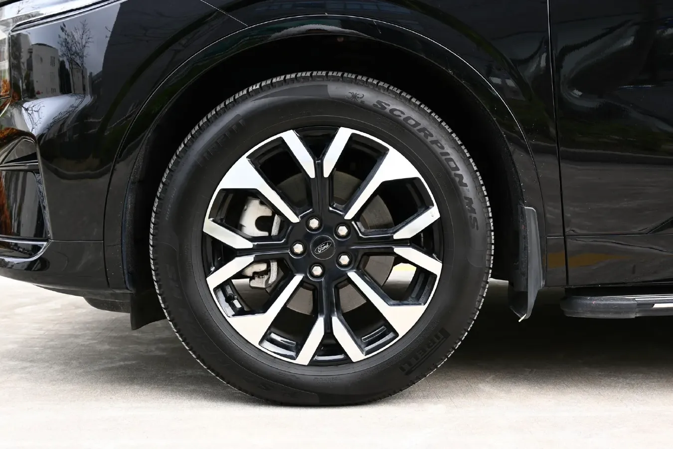 2025 Ford Edge 2.0T 252HP L4 8AT,autocango,china used car exporter,china ev exporter,chinese used car exporter,chinese used ev exporter