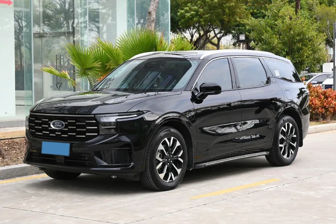 2025 Ford Edge 2.0T 252HP L4 8AT,autocango,china used car exporter,china ev exporter,chinese used car exporter,chinese used ev exporter