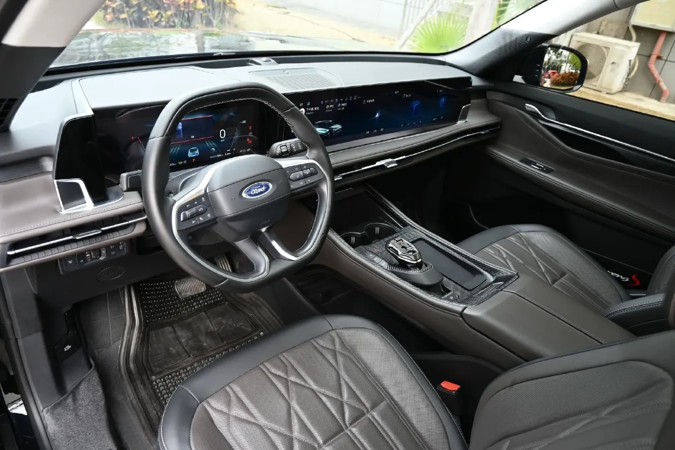 2025 Ford Edge 2.0T 252HP L4 8AT,autocango,china used car exporter,china ev exporter,chinese used car exporter,chinese used ev exporter