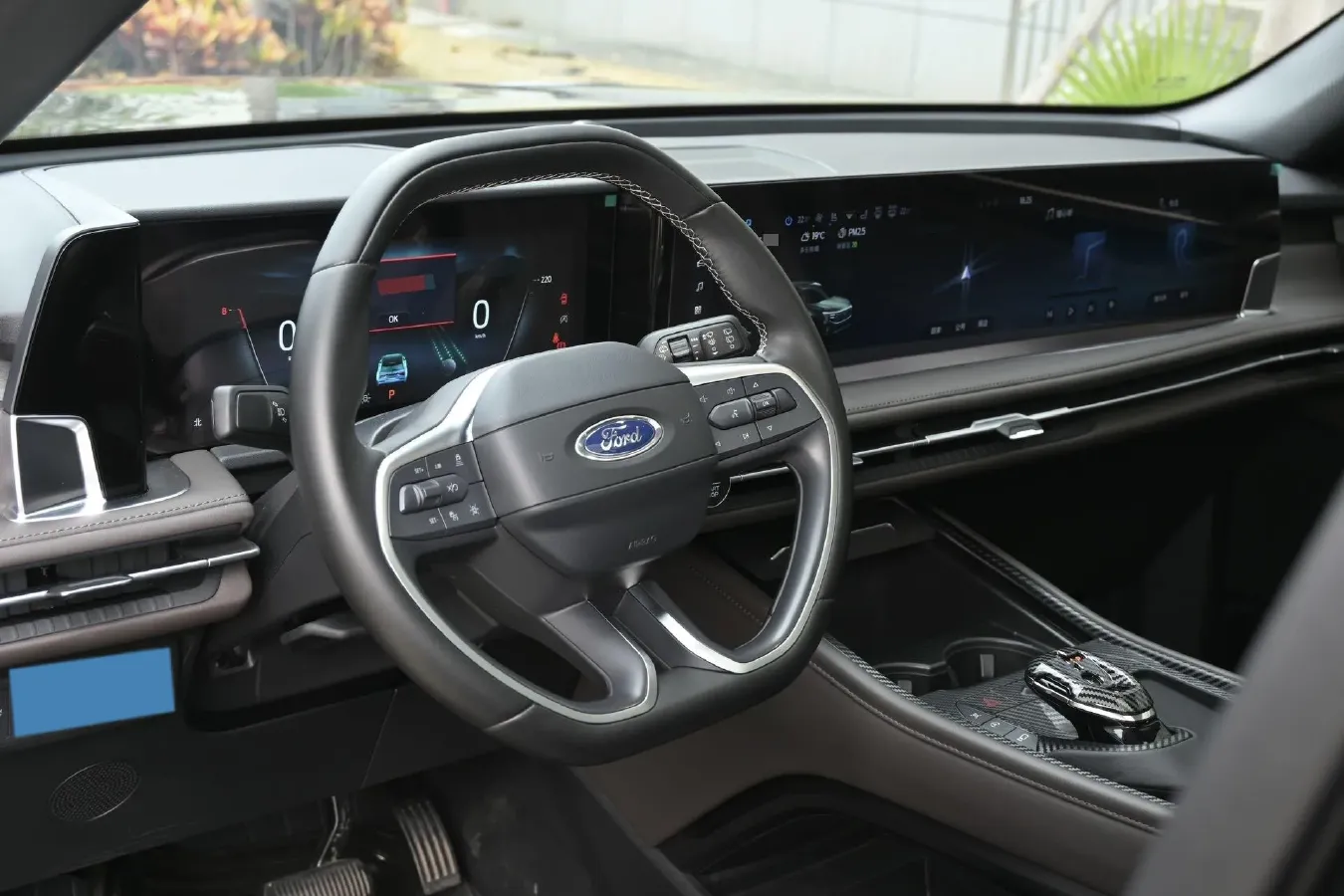 2025 Ford Edge 2.0T 252HP L4 8AT,autocango,china used car exporter,china ev exporter,chinese used car exporter,chinese used ev exporter