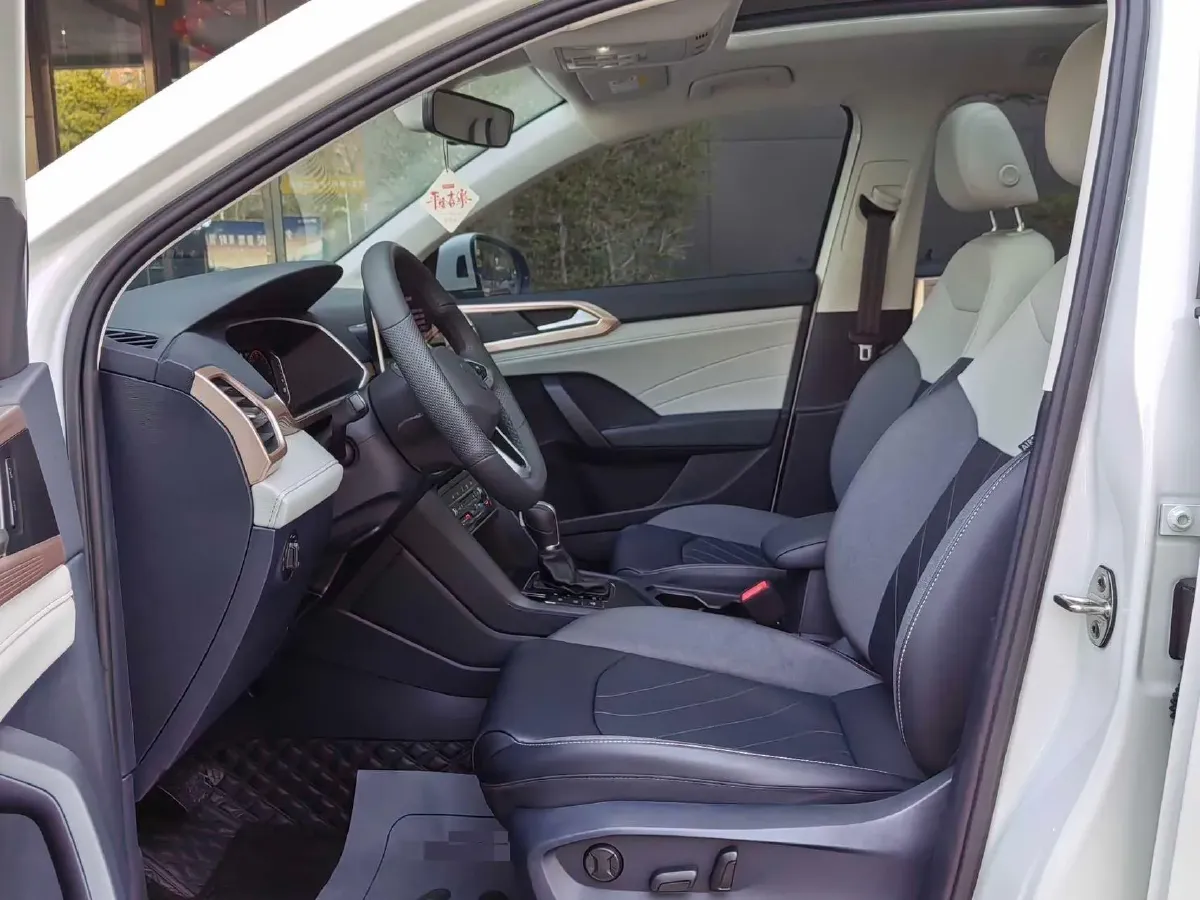 2024 Volkswagen Tharu 1.5T 160HP L4 7DCT,autocango,china used car exporter,china ev exporter,chinese used car exporter,chinese used ev exporter