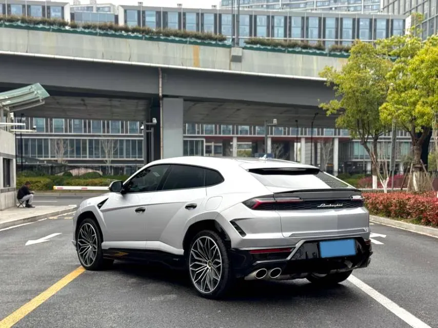 2025 Lamborghini Urus SE 4.0T 620HP V8 8AT PHEV,autocango,china used car exporter,china ev exporter,chinese used car exporter,chinese used ev exporter
