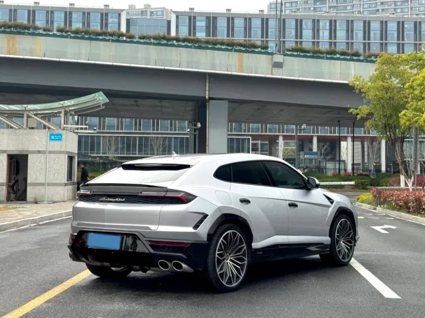 2025 Lamborghini Urus SE 4.0T 620HP V8 8AT PHEV,autocango,china used car exporter,china ev exporter,chinese used car exporter,chinese used ev exporter