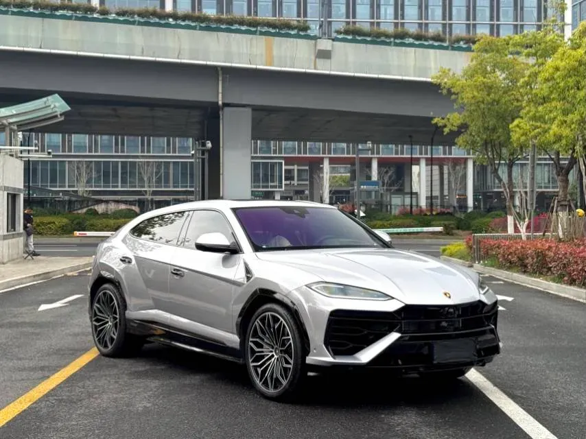 2025 Lamborghini Urus SE 4.0T 620HP V8 8AT PHEV,autocango,china used car exporter,china ev exporter,chinese used car exporter,chinese used ev exporter