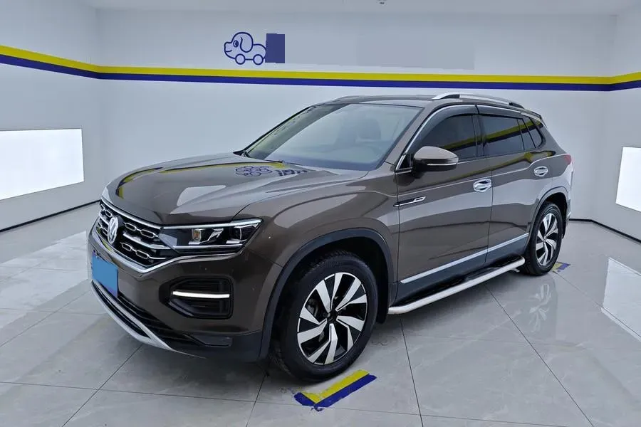 2019 MINI CLUBMAN 1.5T 102HP L3 6AT,autocango,china used car exporter,china ev exporter,chinese used car exporter,chinese used ev exporter