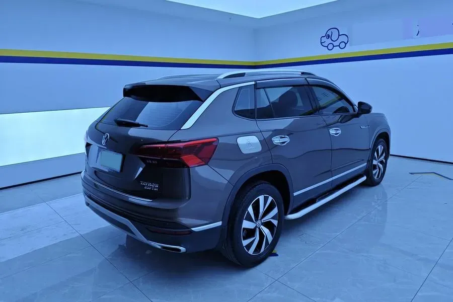 2019 MINI CLUBMAN 1.5T 102HP L3 6AT,autocango,china used car exporter,china ev exporter,chinese used car exporter,chinese used ev exporter