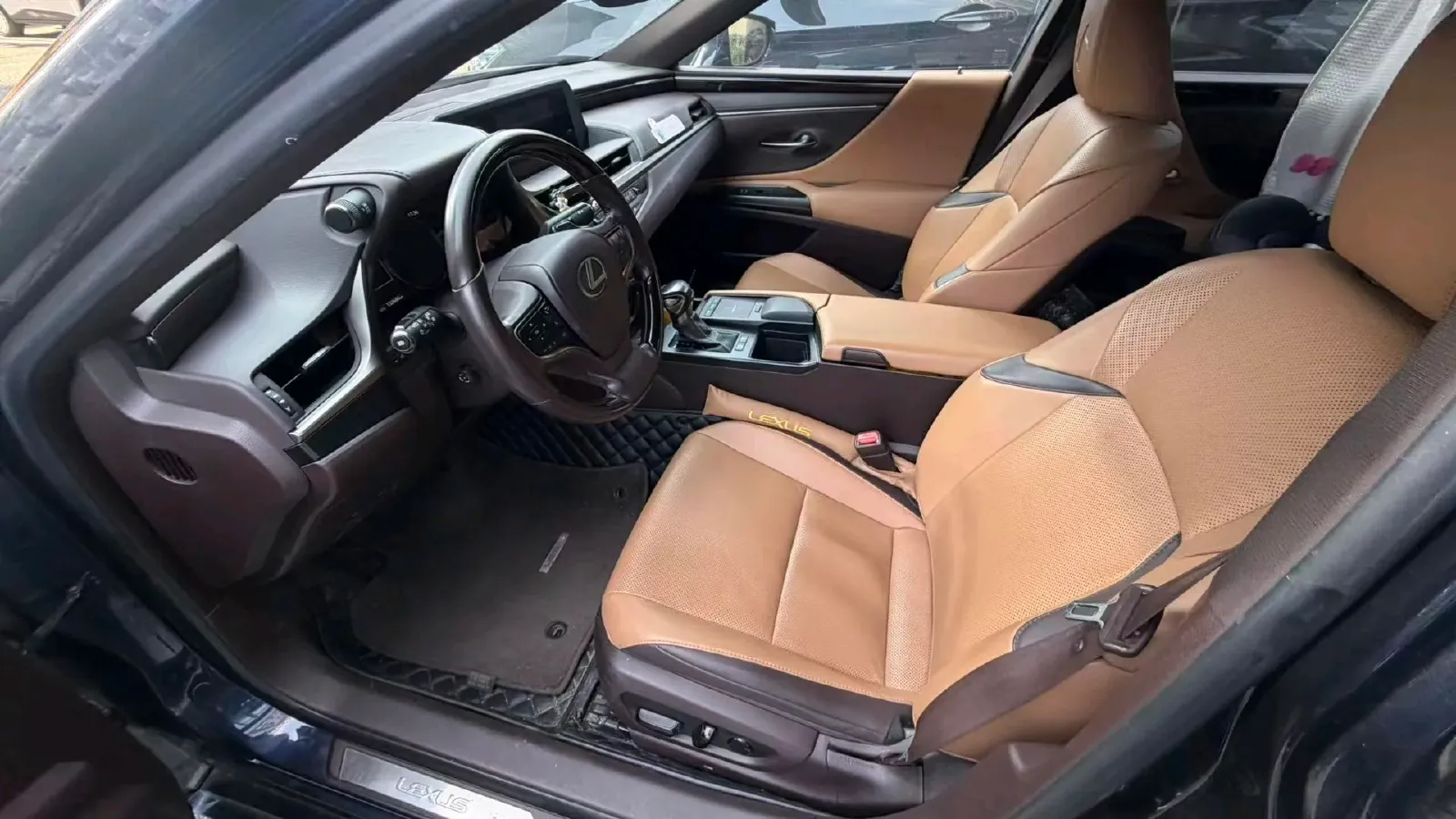 2018 Lexus ES 2.0L 173HP L4 CVT,autocango,china used car exporter,china ev exporter,chinese used car exporter,chinese used ev exporter