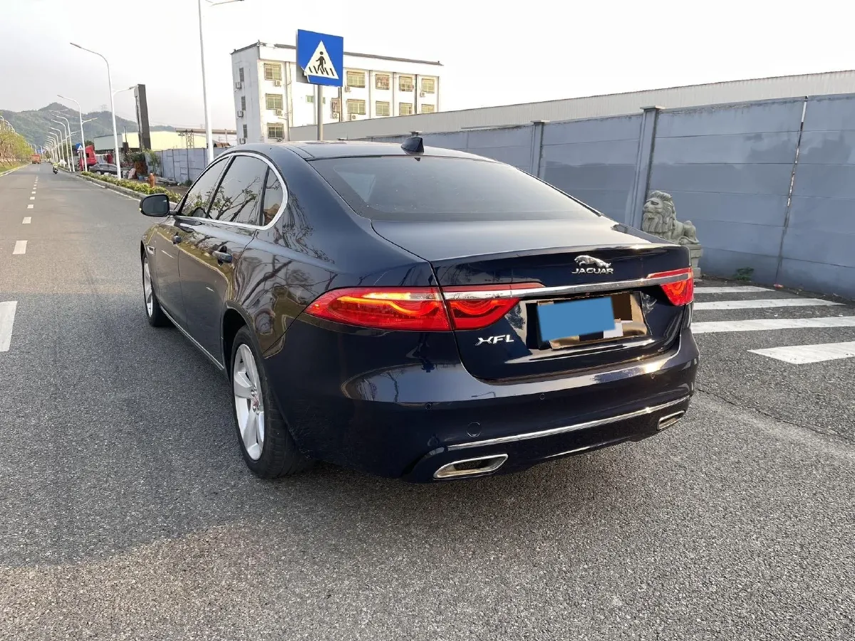2020 Jaguar XFL 2.0T 200HP L4 8AT,autocango,china used car exporter,china ev exporter,chinese used car exporter,chinese used ev exporter