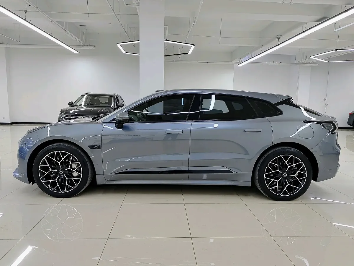 2024 Zeekr 001 BEV 100KWH,autocango,china used car exporter,china ev exporter,chinese used car exporter,chinese used ev exporter