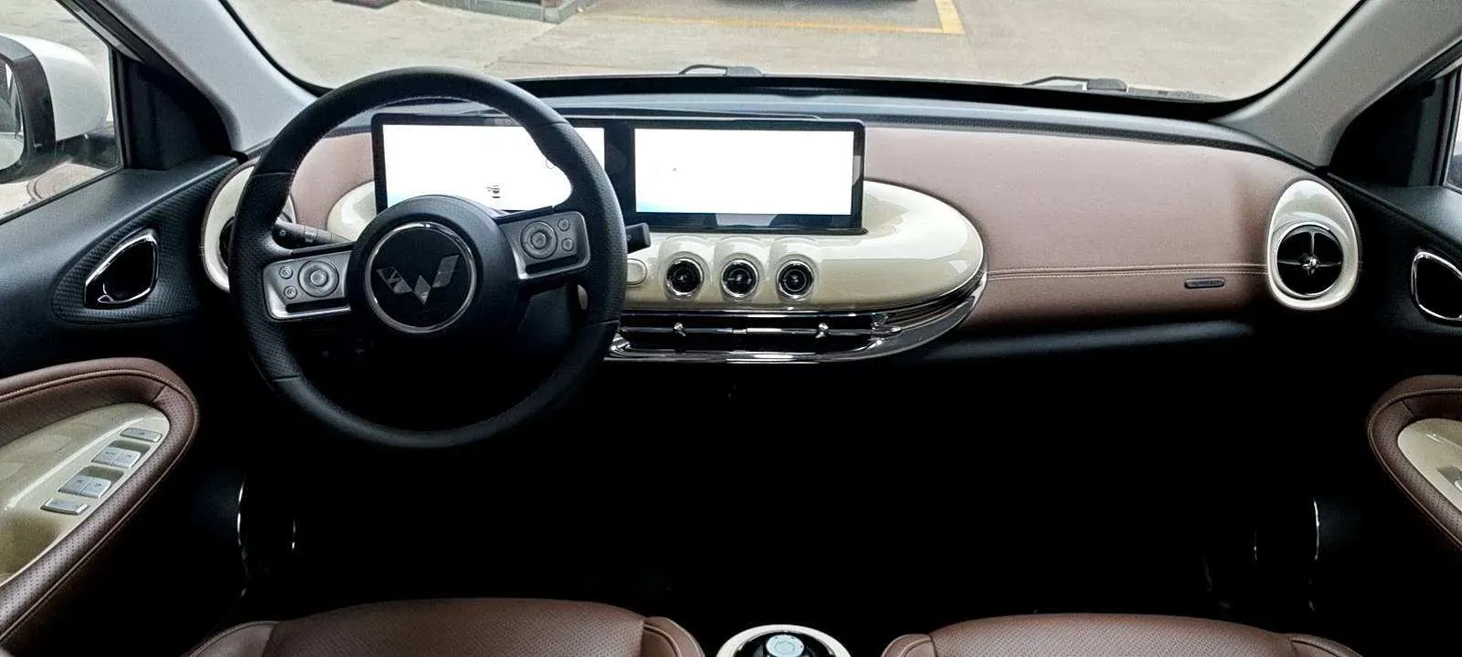 2023 WuLing BinGuo BEV 31.9KWH,autocango,china used car exporter,china ev exporter,chinese used car exporter,chinese used ev exporter