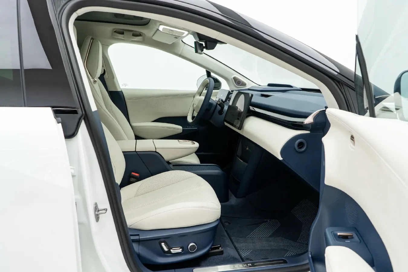 2025 Zeekr X BEV 66KWH,autocango,china used car exporter,china ev exporter,chinese used car exporter,chinese used ev exporter