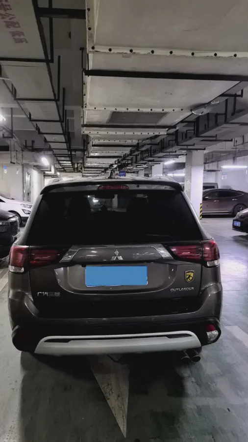 2019 Mitsubishi Outlander 2.0L 166HP L4 CVT,autocango,china used car exporter,china ev exporter,chinese used car exporter,chinese used ev exporter