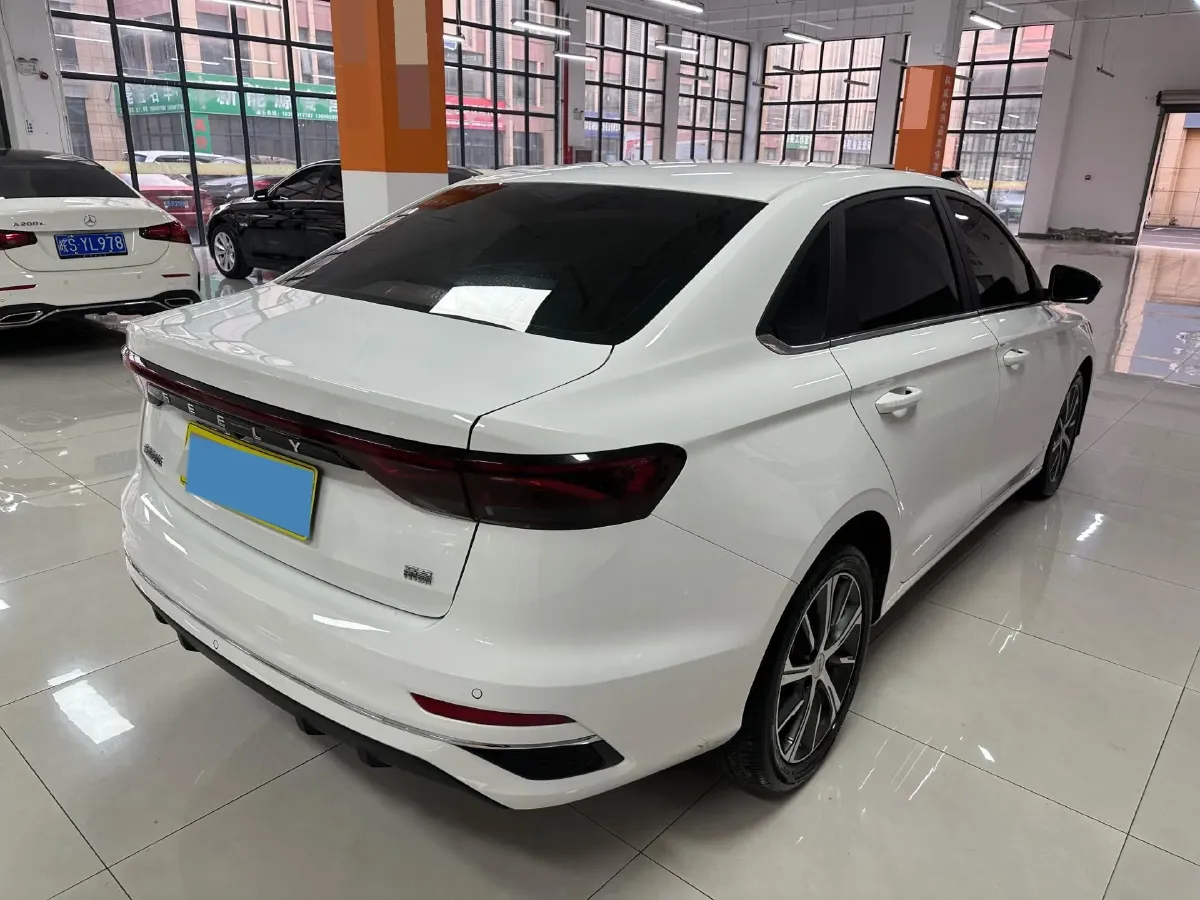 2025 Geely Emgrand 1.5L 127HP L4 CVT,autocango,china used car exporter,china ev exporter,chinese used car exporter,chinese used ev exporter