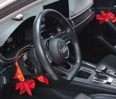 2022 Audi A4L 2.0T 190HP L4 7DCT,autocango,china used car exporter,china ev exporter,chinese used car exporter,chinese used ev exporter